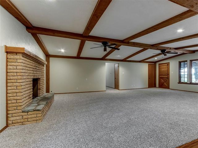 3555 E Imhoff Road, Norman, OK 73026
