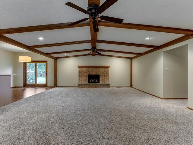 3555 E Imhoff Road, Norman, OK 73026