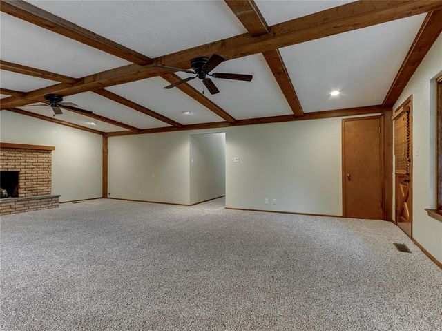 3555 E Imhoff Road, Norman, OK 73026