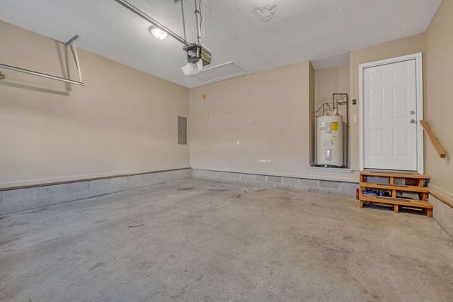 3473 White Pine Dr, Nashville, TN 37214