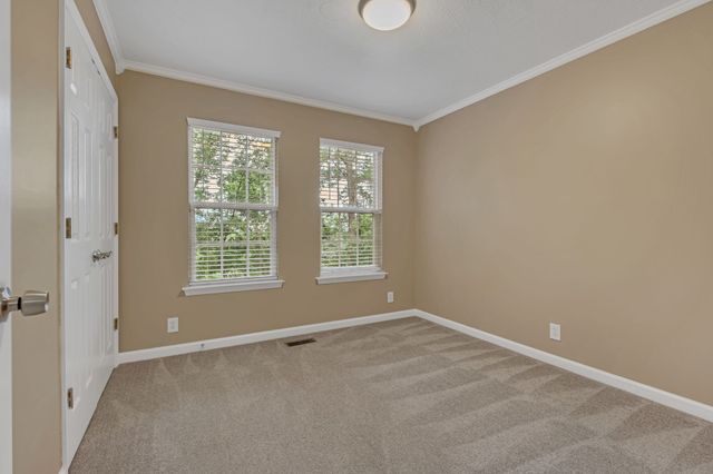 3473 White Pine Dr, Nashville, TN 37214
