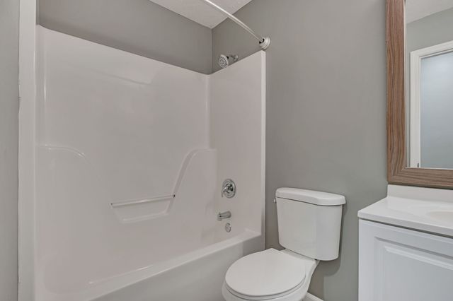 3473 White Pine Dr, Nashville, TN 37214