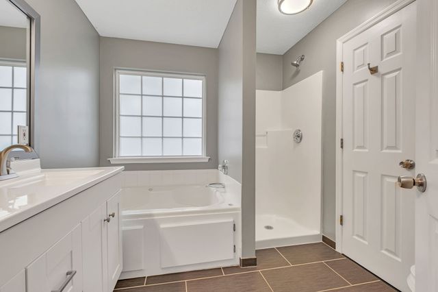 3473 White Pine Dr, Nashville, TN 37214