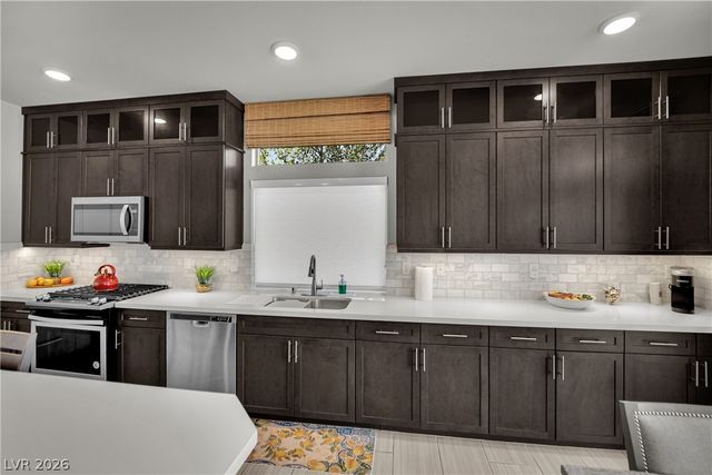8664 Indigo Spring Road, Las Vegas, NV 89139