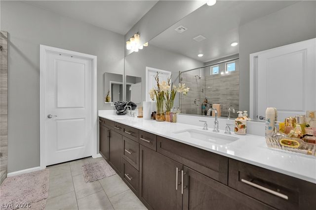 8664 Indigo Spring Road, Las Vegas, NV 89139