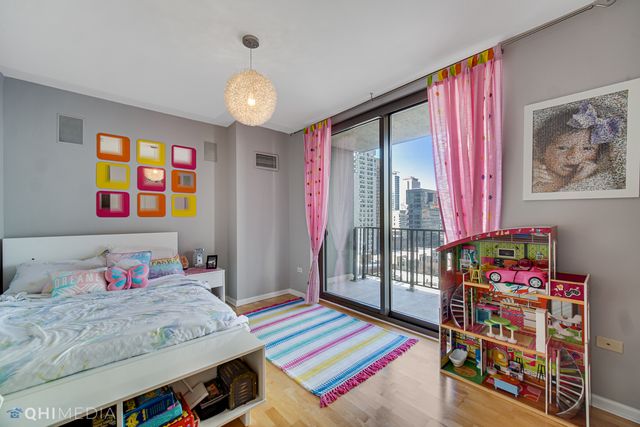 635 N Dearborn Street 1105, Chicago, IL 60654