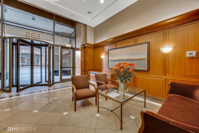 635 N Dearborn Street 1105, Chicago, IL 60654