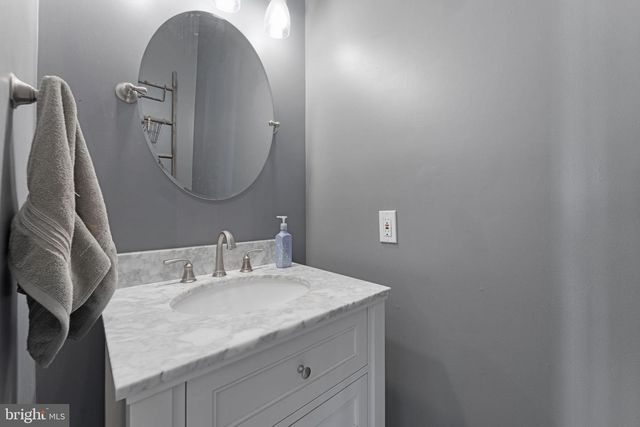 9887 SOLITARY PL, Bristow, VA 20136