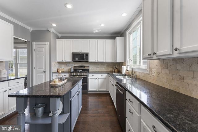 9887 SOLITARY PL, Bristow, VA 20136