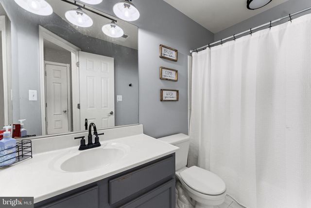 9887 SOLITARY PL, Bristow, VA 20136