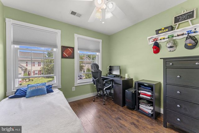 9887 SOLITARY PL, Bristow, VA 20136