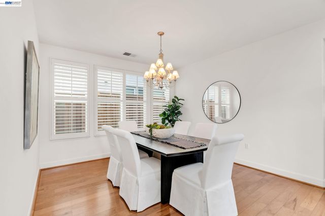 1692 W Lagoon Rd, Pleasanton, CA 94566