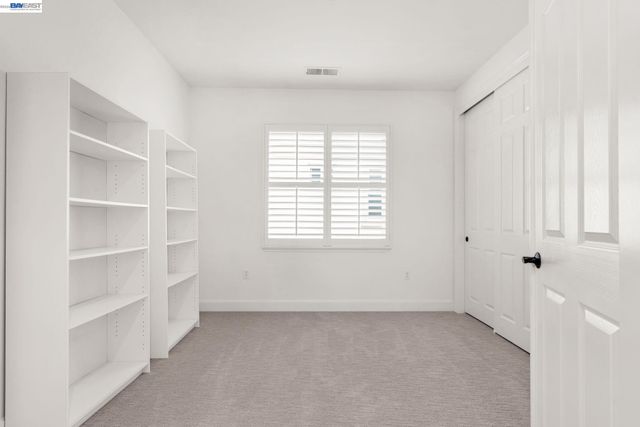 1692 W Lagoon Rd, Pleasanton, CA 94566