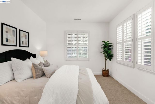 1692 W Lagoon Rd, Pleasanton, CA 94566