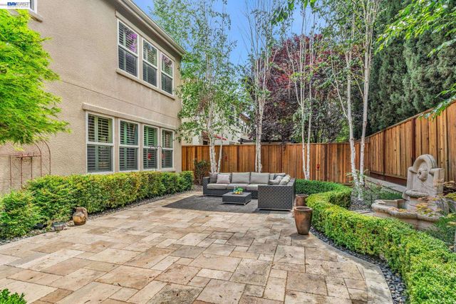 1692 W Lagoon Rd, Pleasanton, CA 94566