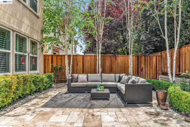 1692 W Lagoon Rd, Pleasanton, CA 94566