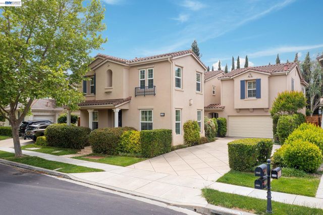 1692 W Lagoon Rd, Pleasanton, CA 94566