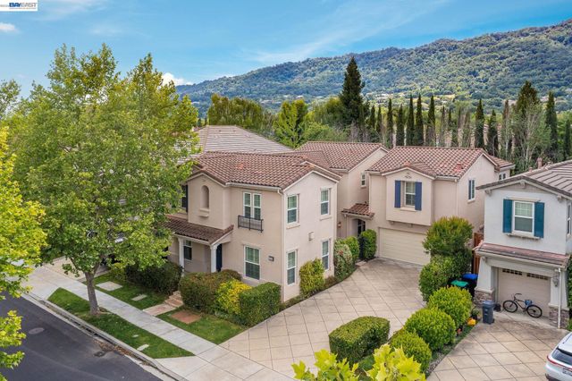 1692 W Lagoon Rd, Pleasanton, CA 94566