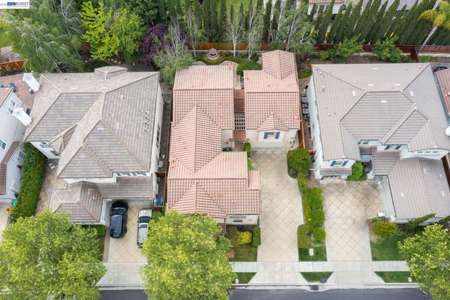 1692 W Lagoon Rd, Pleasanton, CA 94566
