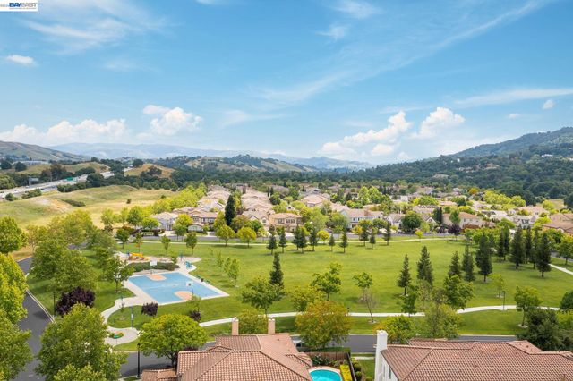 1692 W Lagoon Rd, Pleasanton, CA 94566