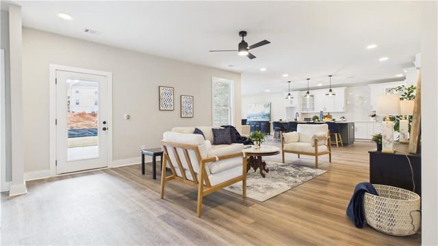 106 Neal Point, Atlanta, GA 30349