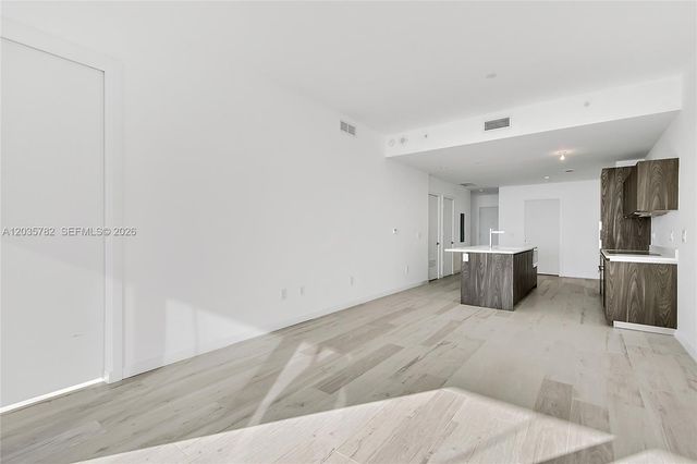 480 NE 31st St 904, Miami, FL 33137