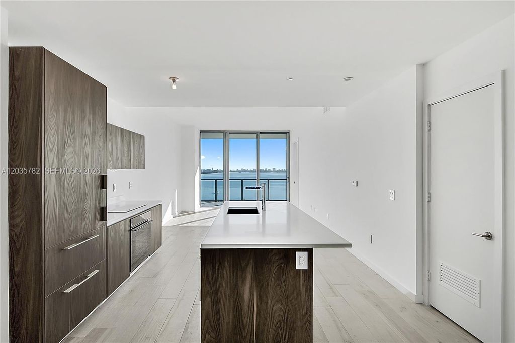 480 NE 31st St 904, Miami, FL 33137
