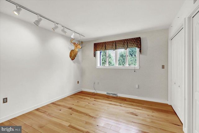 70 KELLER RD, Fleetwood, PA 19522