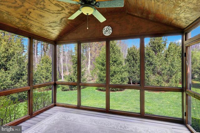 70 KELLER RD, Fleetwood, PA 19522