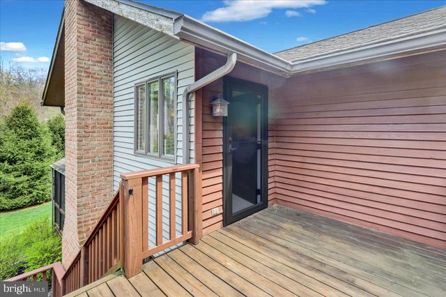 70 KELLER RD, Fleetwood, PA 19522
