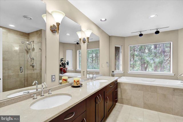 70 KELLER RD, Fleetwood, PA 19522