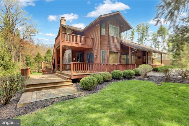 70 KELLER RD, Fleetwood, PA 19522