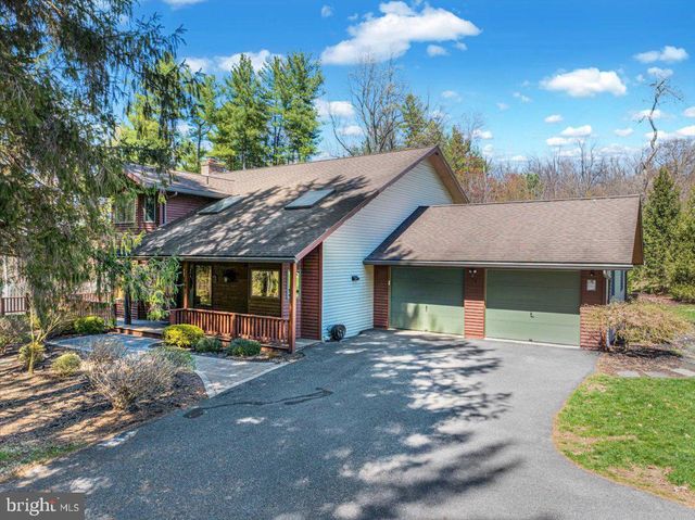 70 KELLER RD, Fleetwood, PA 19522