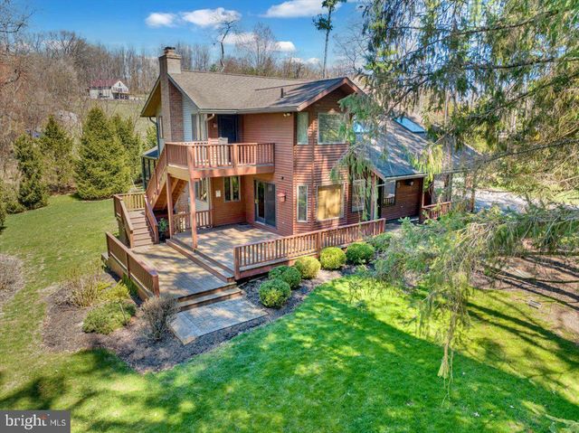 70 KELLER RD, Fleetwood, PA 19522