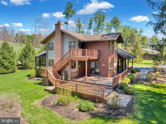 70 KELLER RD, Fleetwood, PA 19522