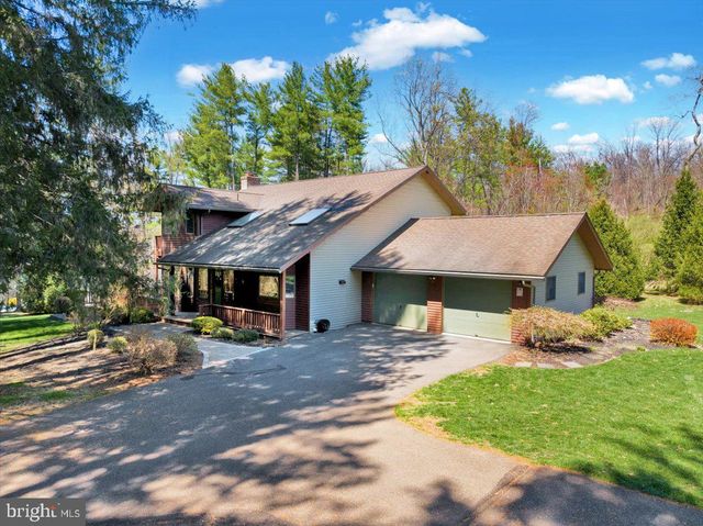 70 KELLER RD, Fleetwood, PA 19522