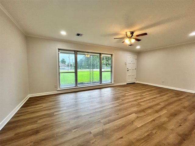 4128 Pines Road, Shreveport, LA 71119