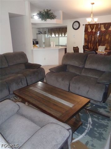 5542 Banning ST, Lehigh Acres, FL 33971