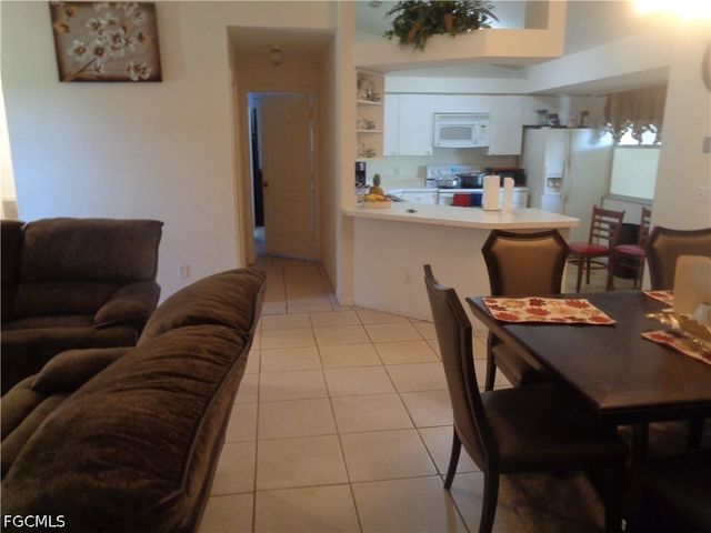 5542 Banning ST, Lehigh Acres, FL 33971