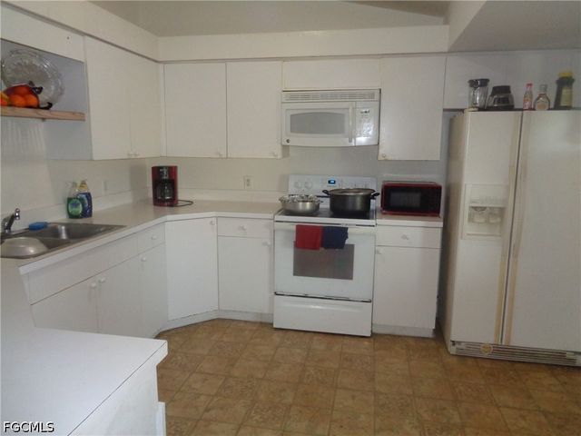 5542 Banning ST, Lehigh Acres, FL 33971