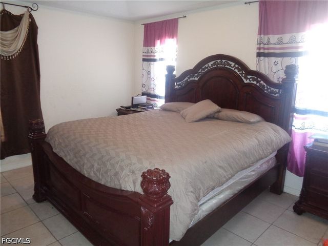 5542 Banning ST, Lehigh Acres, FL 33971