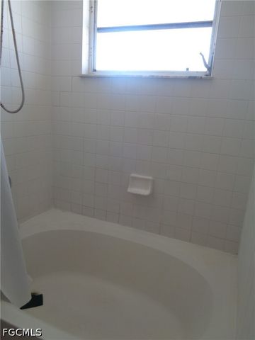 5542 Banning ST, Lehigh Acres, FL 33971