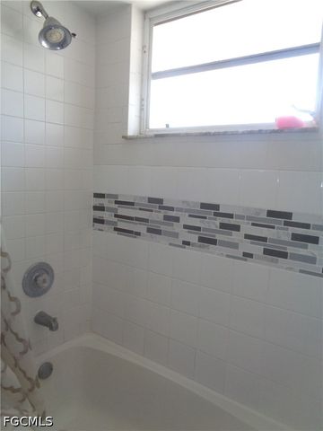 5542 Banning ST, Lehigh Acres, FL 33971