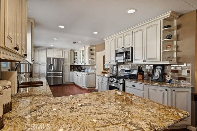 17316 Brimhall, Bakersfield, CA 93314