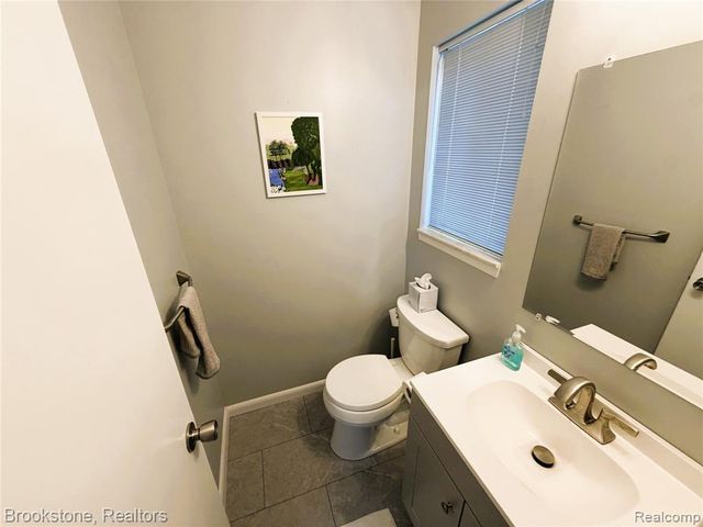 31750 Raymond Drive, Warren, MI 48093