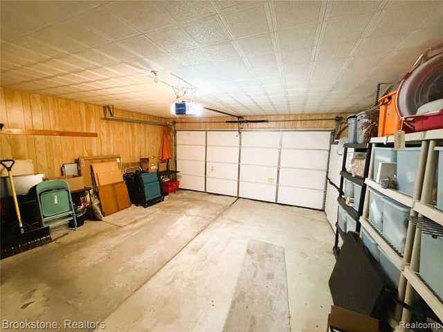 31750 Raymond Drive, Warren, MI 48093