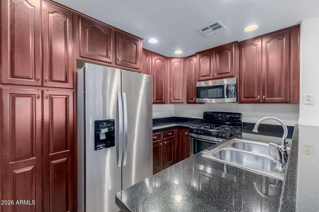 5450 E DEER VALLEY Drive 3019, Phoenix, AZ 85054