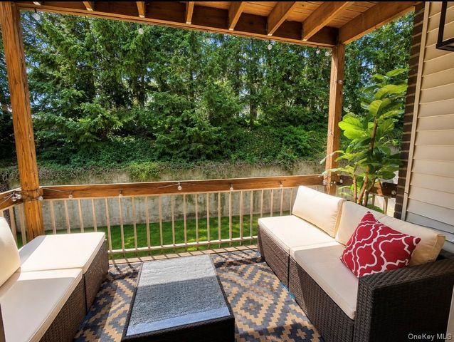 396 Country Club Lane, Pomona, NY 10970