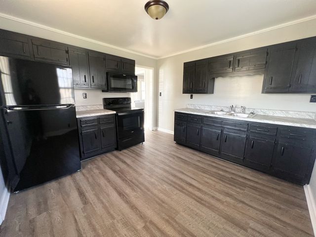 511 Crossland Ave, Clarksville, TN 37040