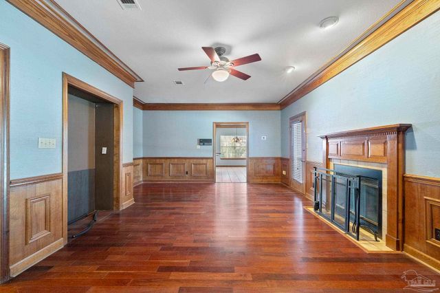 6221 Heart Pine Dr, Pensacola, FL 32504